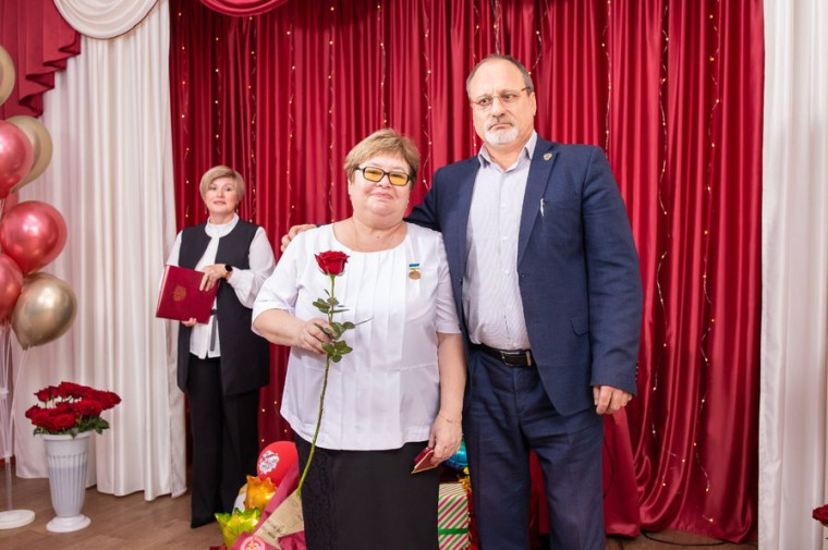 35-летняя годовщина со дня основания.
