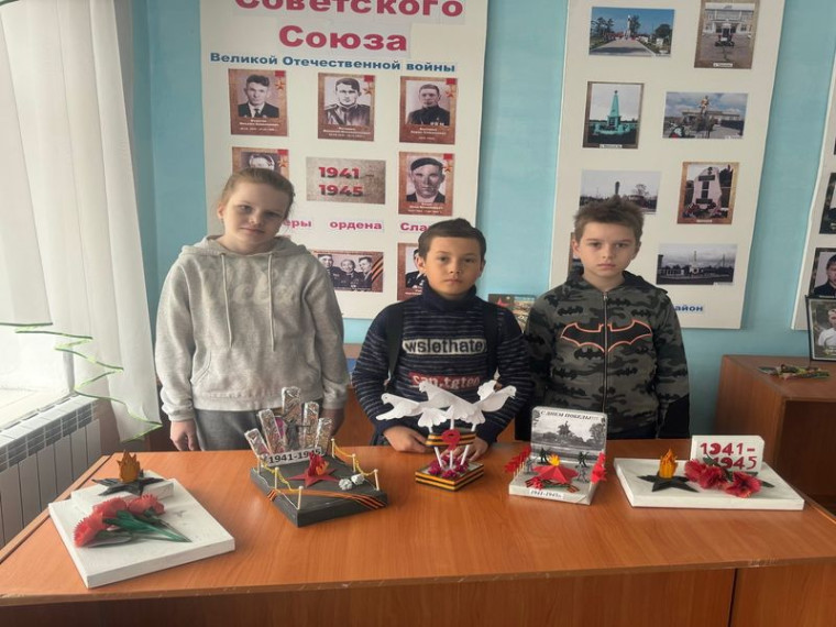 Команда «Добрые сердца» Задание 2. Выставка макетов .