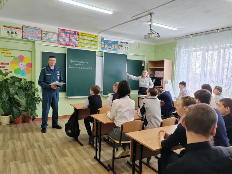 Беседа о правилах поведения на открытых водоемах в весенний период.